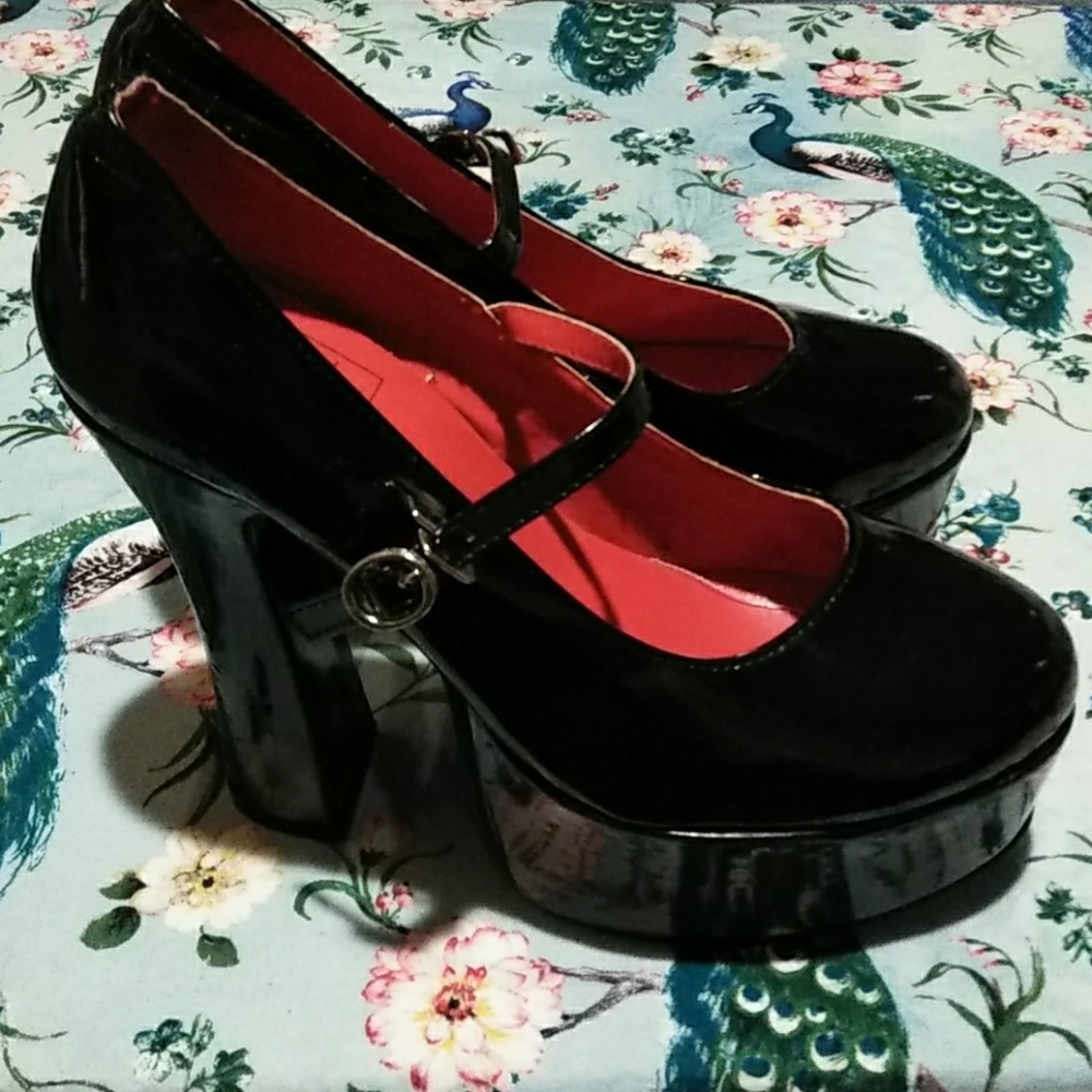 Costume heels